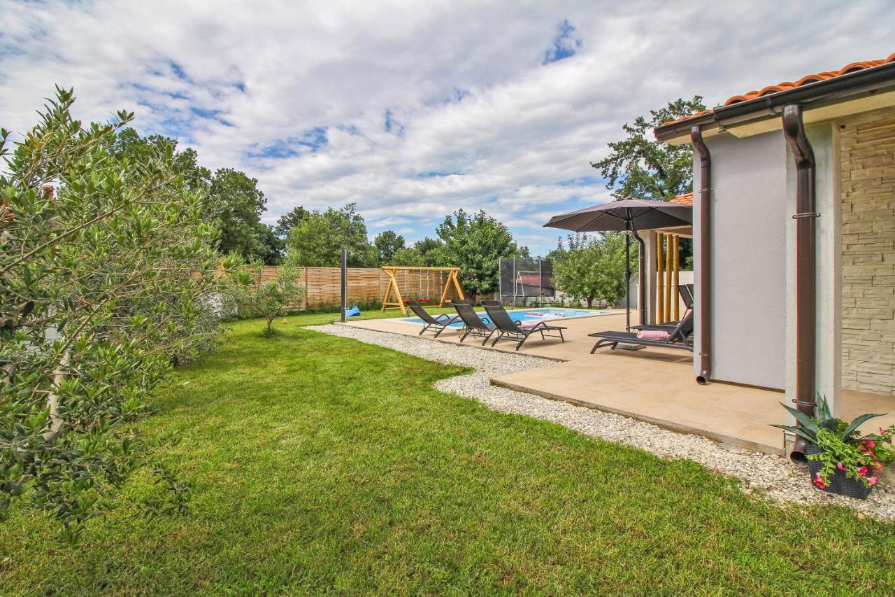Villa Natascha in Pamići  Žminj Exterior foto