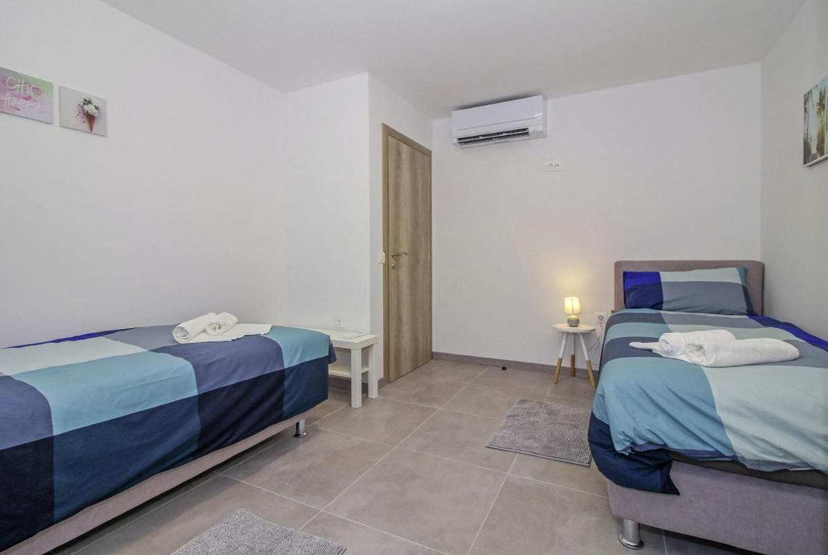 Villa Natascha in Pamići  Žminj Exterior foto